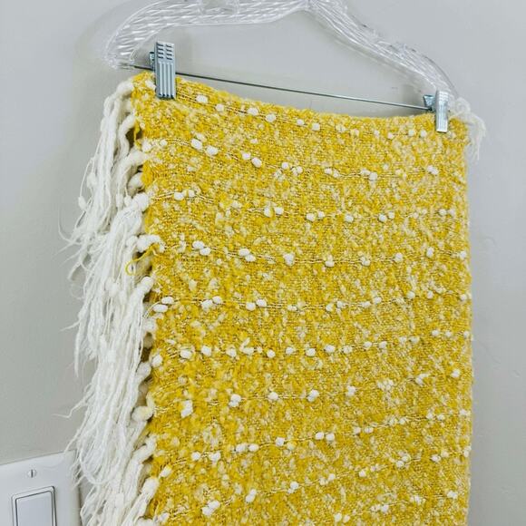 Shabby Chic Farmhouse Fringe Yellow+White Throw Blanket 42X56 - Picture 2 of 7